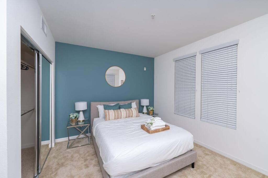 Amazing 2 Bedroom 7 Min From Disneyland W Free Parking Anaheim Extérieur photo