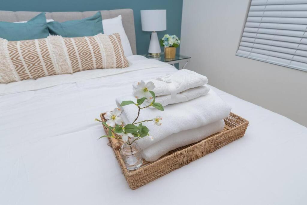 Amazing 2 Bedroom 7 Min From Disneyland W Free Parking Anaheim Extérieur photo